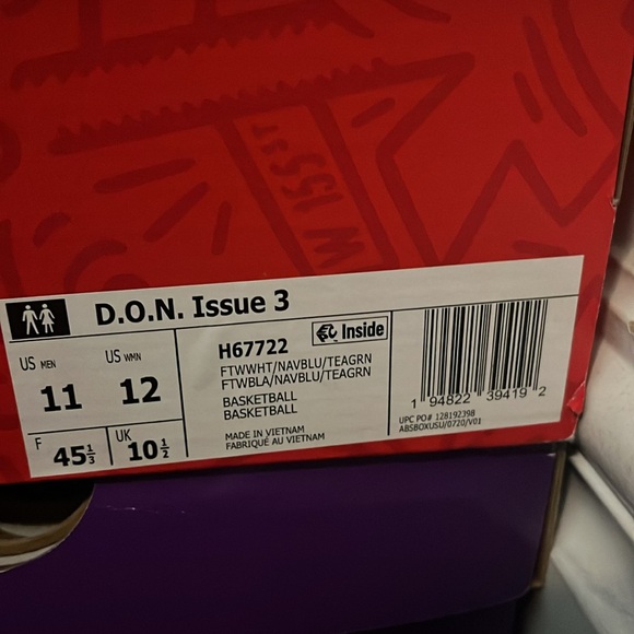 Limited addition Don Issue 3 Donavan Mitchell Adidas US 11 EUC - Picture 10 of 11